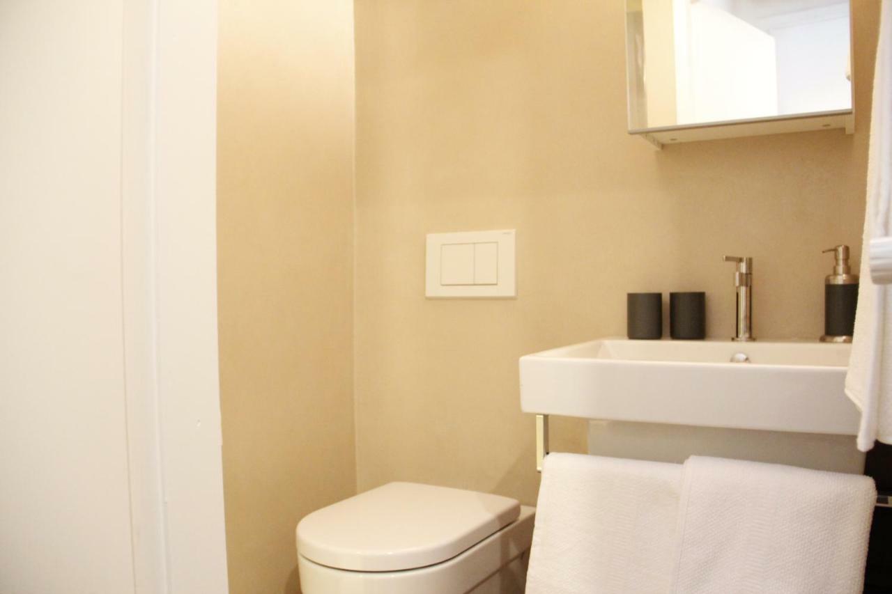 Art Apartment Velluti Firenze Bagian luar foto